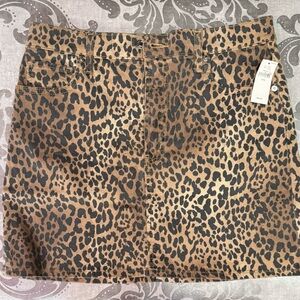GAP Leopard Print Skirt